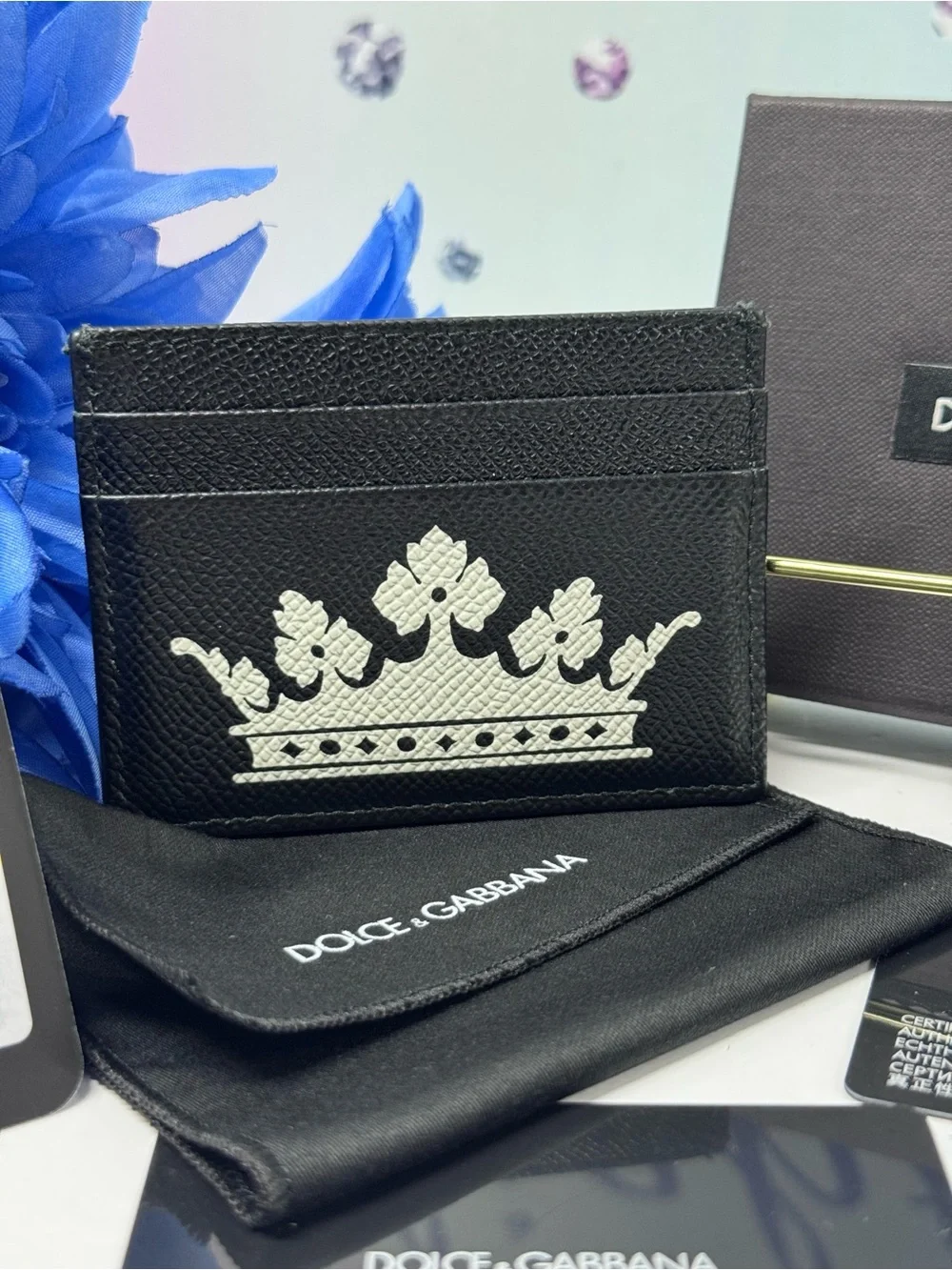 NWT/NIB DOLCE DAUPHINE 2 SIDED CARD WALLET